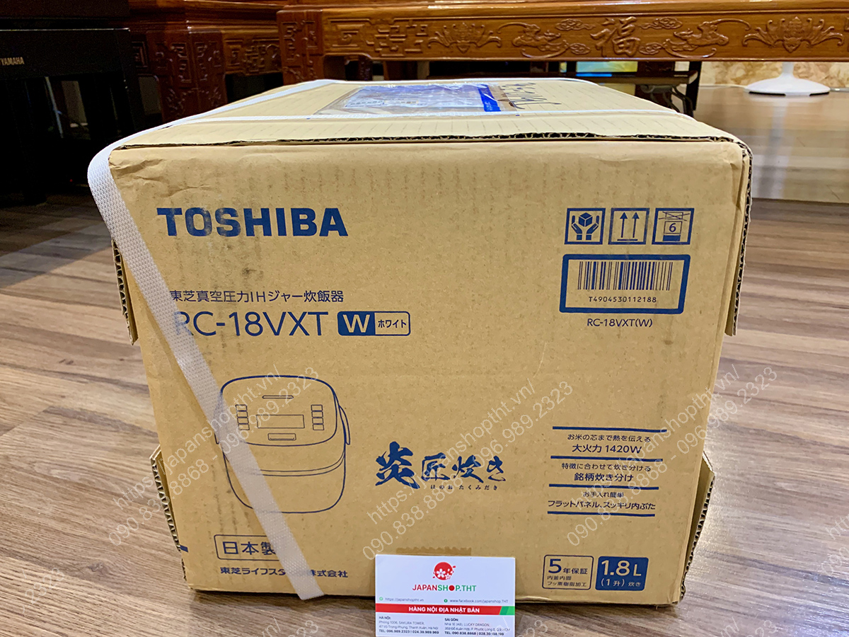 NỒI CƠM NHẬT NỘI ĐỊA CAO TẦN ÁP SUẤT CHÂN KHÔNG TOSHIBA RC-18VXT-W (TÔ CHUÔNG)