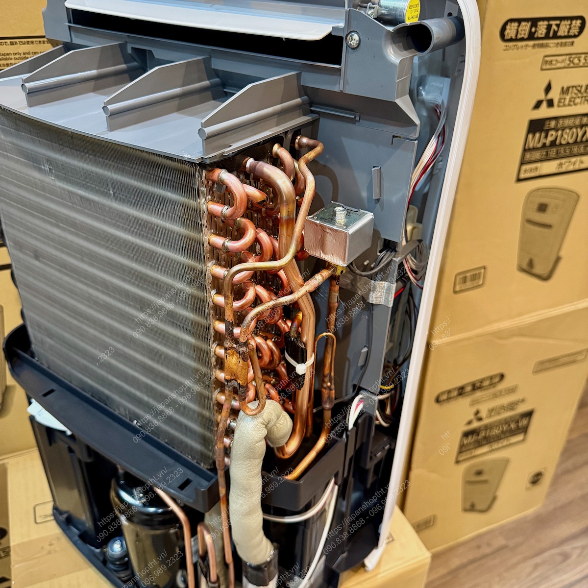 H&Igrave;NH ẢNH THỰC TẾ M&Aacute;Y H&Uacute;T ẨM MITSUBISHI MJ-P180YX-W TẠI JAPANSHOP.THT