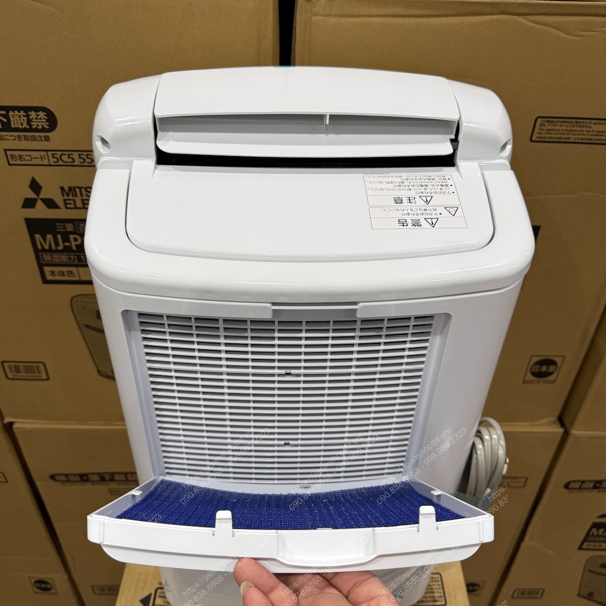 H&Igrave;NH ẢNH THỰC TẾ M&Aacute;Y H&Uacute;T ẨM MITSUBISHI MJ-P180YX-W TẠI JAPANSHOP.THT