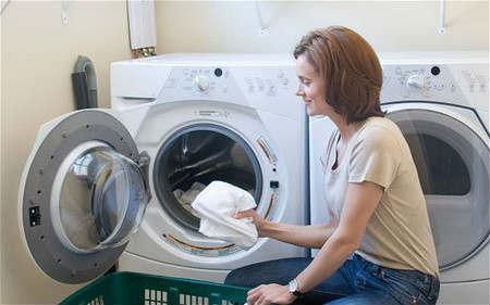 Hướng dẫn bạn bảo trì và vệ sinh máy giặt đúng cách