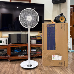 QUẠT CÂY VIP TOYOTOMI FS-FD3524-W, 7 CÁNH 35CM, CAO 1.2M, DC30W