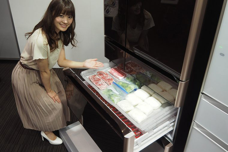 Tủ lạnh Nhật Bản giúp bảo quản thực phẩm tươi lâu 
